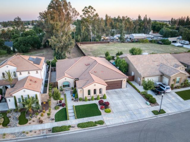 3096 Kenosha Avenue, Clovis, CA 93619