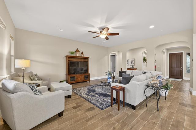 3096 Kenosha Avenue, Clovis, CA 93619