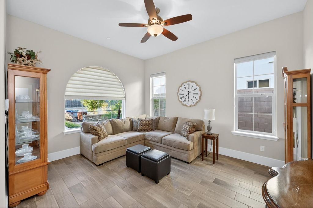 Image 20 of property listing at 3096 Kenosha Avenue, Clovis, CA 93619
