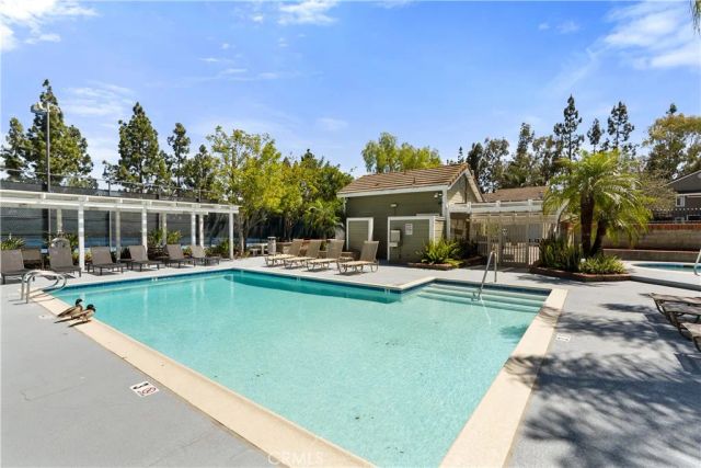 18 Laurel, Aliso Viejo, CA 92656
