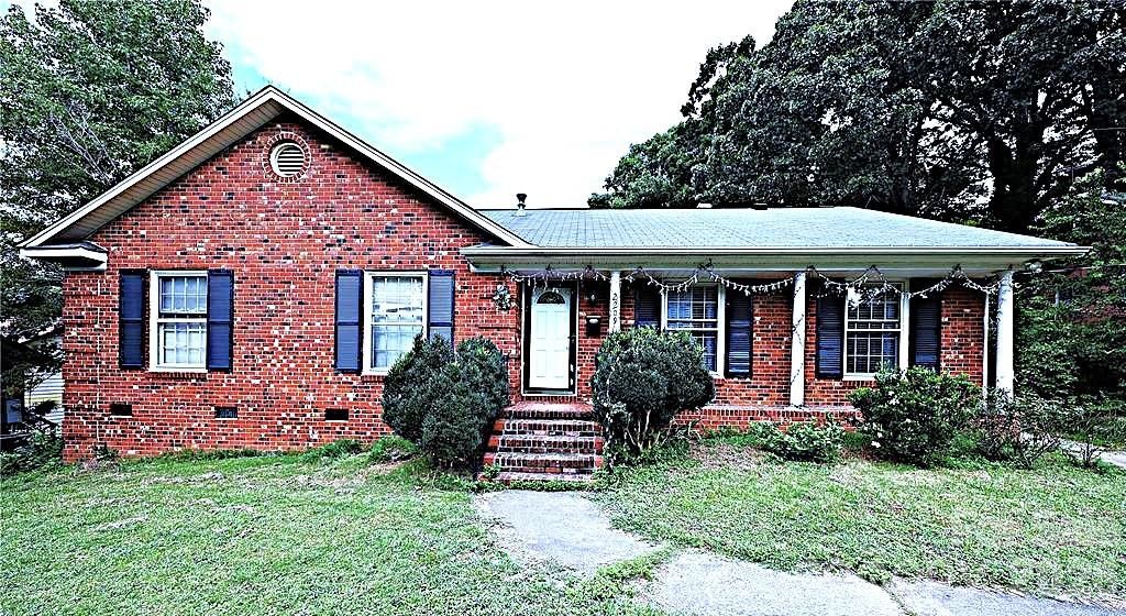 2209 Laura Drive, Charlotte, NC 28212