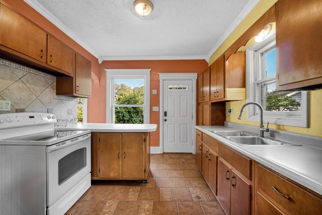 604 Weller Avenue, La Porte, IN 46350