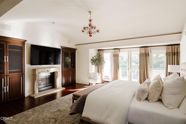 860 Flintridge Avenue, La Canada Flintridge, CA 91011