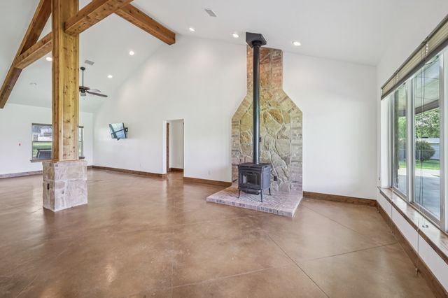 8137 Dollar Lane, Fort Worth, TX 76126