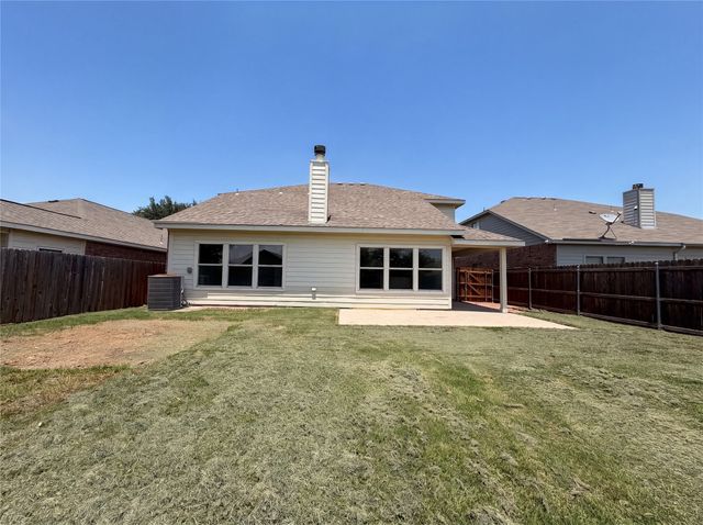 8608 Sagebrush Trail, Cross Roads, TX 76227