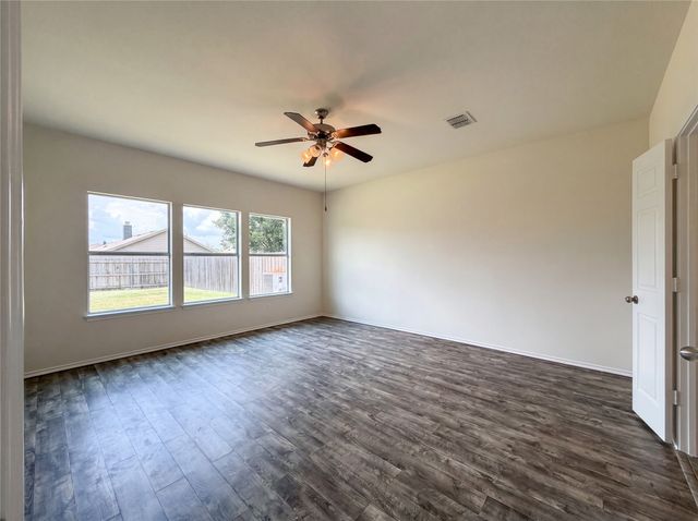 8608 Sagebrush Trail, Cross Roads, TX 76227