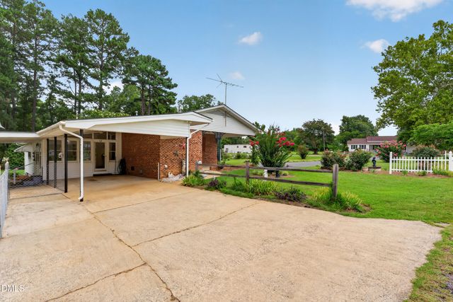 6269 Flower Hill Road, Kenly, NC 27542