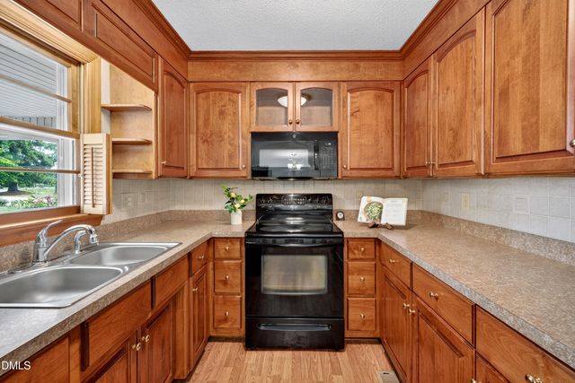 6269 Flower Hill Road, Kenly, NC 27542