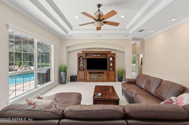 12610 ANGEL LAKE Drive W, Jacksonville, FL 32218