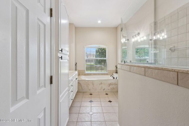 12610 ANGEL LAKE Drive W, Jacksonville, FL 32218