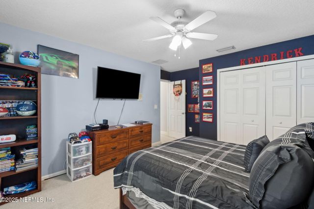 12610 ANGEL LAKE Drive W, Jacksonville, FL 32218