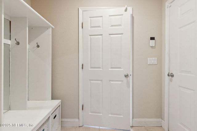 12610 ANGEL LAKE Drive W, Jacksonville, FL 32218