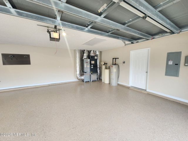 12610 ANGEL LAKE Drive W, Jacksonville, FL 32218