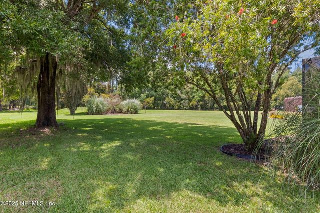 12610 ANGEL LAKE Drive W, Jacksonville, FL 32218