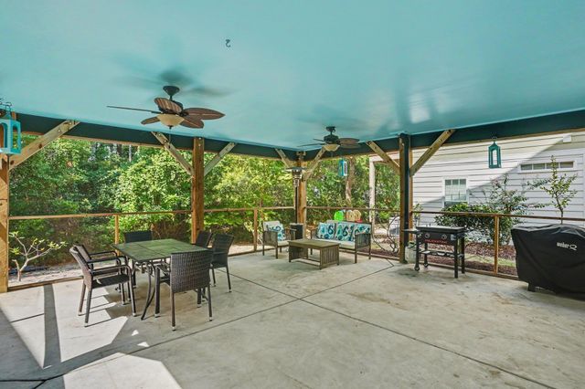 65 Weatherboard Ct., Pawleys Island, SC 29585