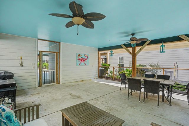 65 Weatherboard Ct., Pawleys Island, SC 29585