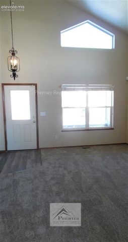 7067 Hillock Drive, Colorado Springs, CO 80922