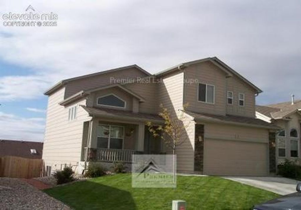 7067 Hillock Drive, Colorado Springs, CO 80922