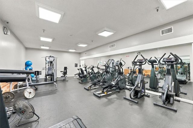 576 N Bellflower 341, Long Beach, CA 90814