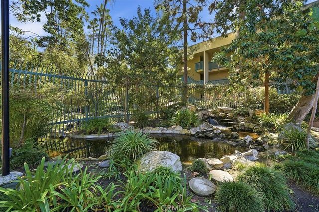 576 N Bellflower 341, Long Beach, CA 90814