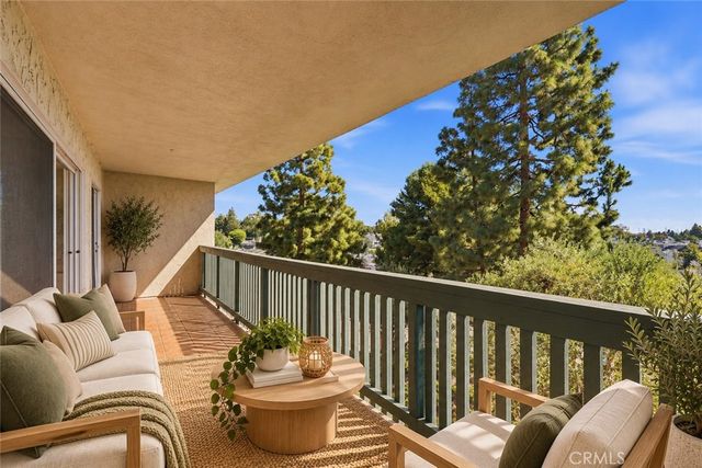 576 N Bellflower 341, Long Beach, CA 90814