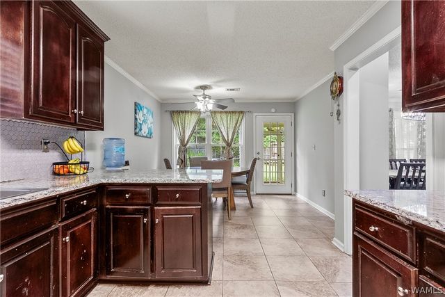 4508 1st Ave E, Northport, AL 35473