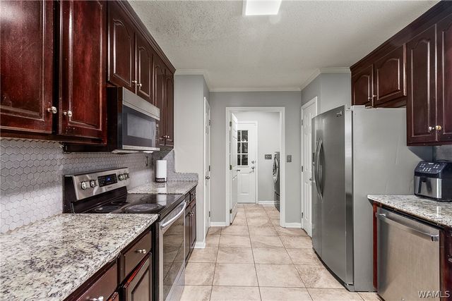 4508 1st Ave E, Northport, AL 35473
