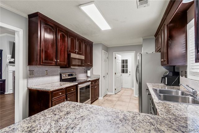 4508 1st Ave E, Northport, AL 35473