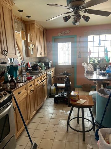 2334 S 10th Avenue, North Riverside, IL 60546