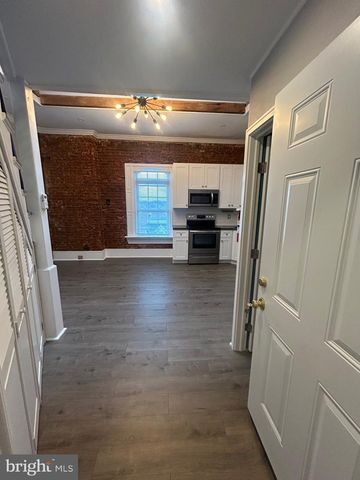 13 N 4TH AVE #17, Royersford, PA 19468