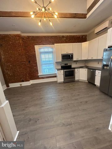 13 N 4TH AVE #17, Royersford, PA 19468