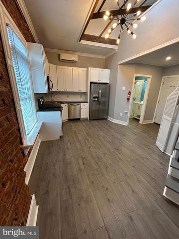 13 N 4TH AVE #17, Royersford, PA 19468