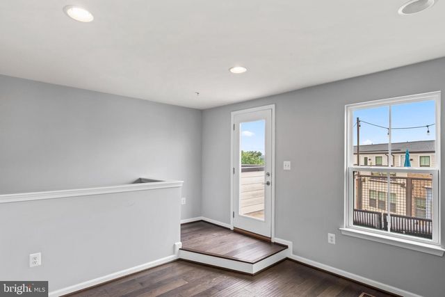 6101 ENQUIRER ST, Hyattsville, MD 20782