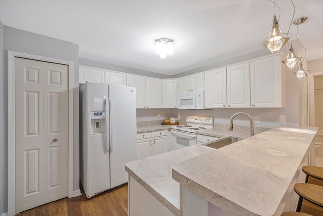 4101 Cameron Circle, Commerce Twp, MI 48390