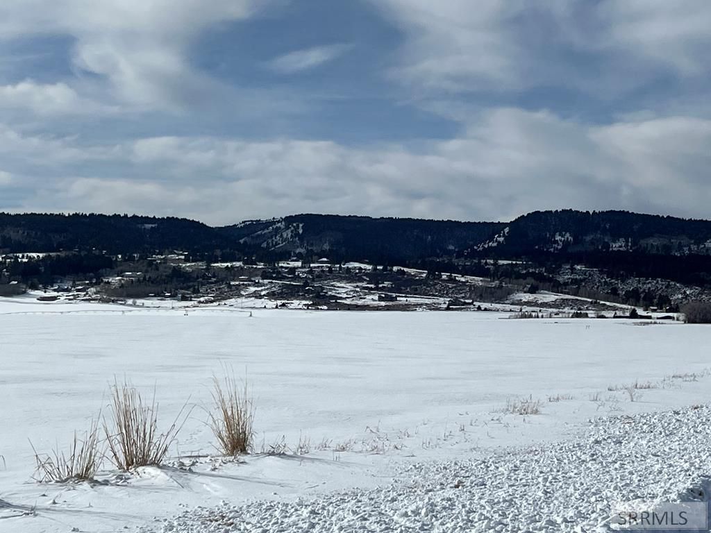 Image 4 of property listing at 3080 Grandview Drive, Tetonia, ID 83452