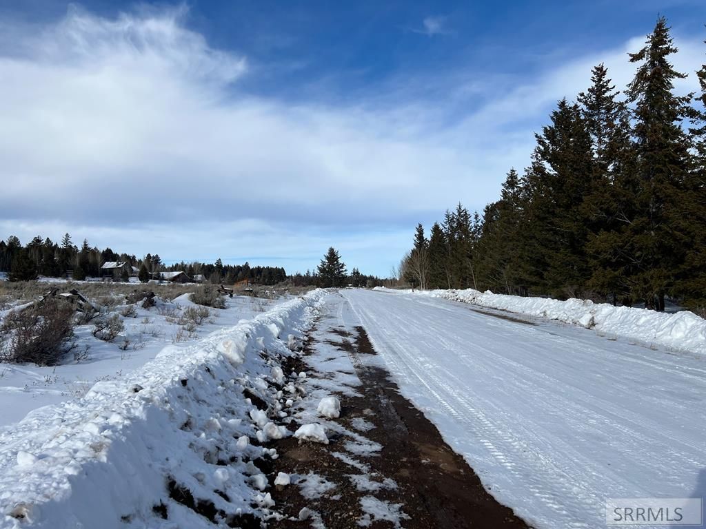 Image 7 of property listing at 3080 Grandview Drive, Tetonia, ID 83452