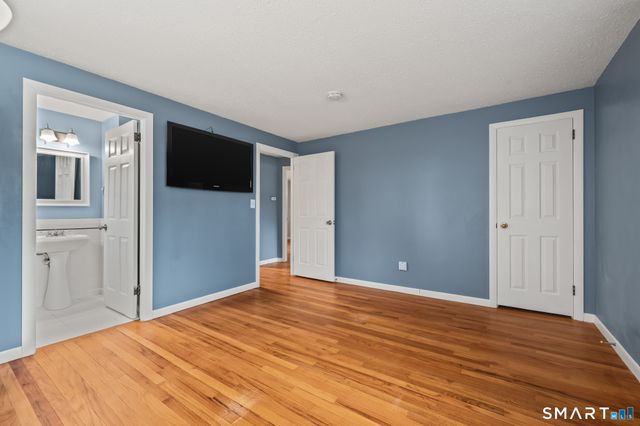 180 Dogwood Lane, South Windsor, CT 06074