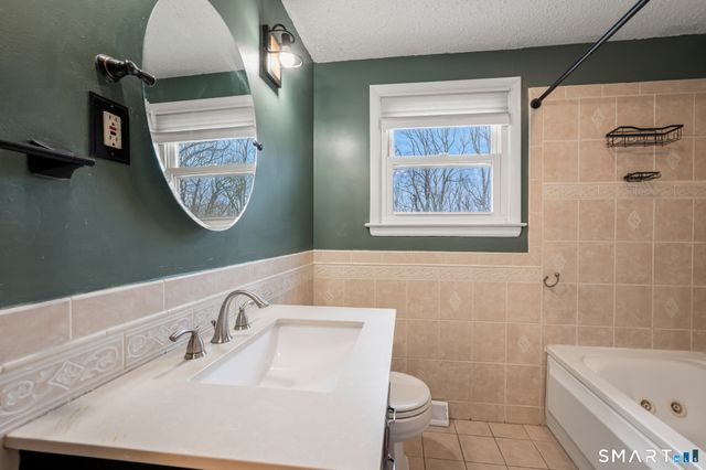 180 Dogwood Lane, South Windsor, CT 06074