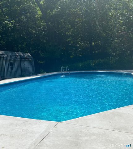 180 Dogwood Lane, South Windsor, CT 06074