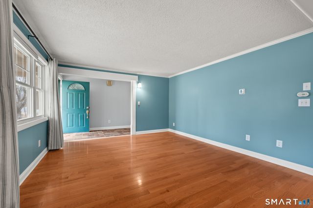 180 Dogwood Lane, South Windsor, CT 06074