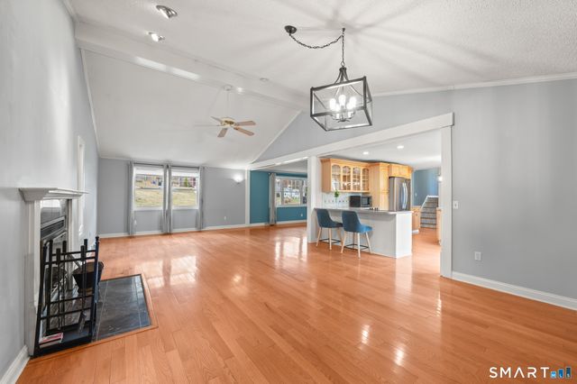 180 Dogwood Lane, South Windsor, CT 06074