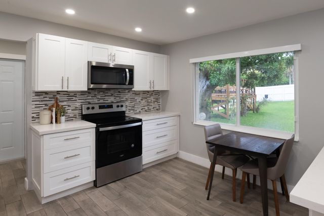 13487 Barwick Road B, Delray Beach, FL 33445