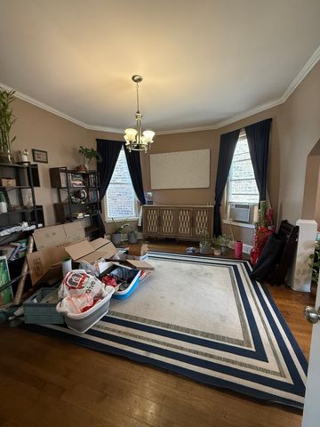 3252 W Crystal Street 2, Chicago, IL 60651