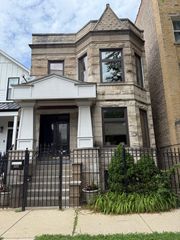 3252 W Crystal Street 2, Chicago, IL 60651
