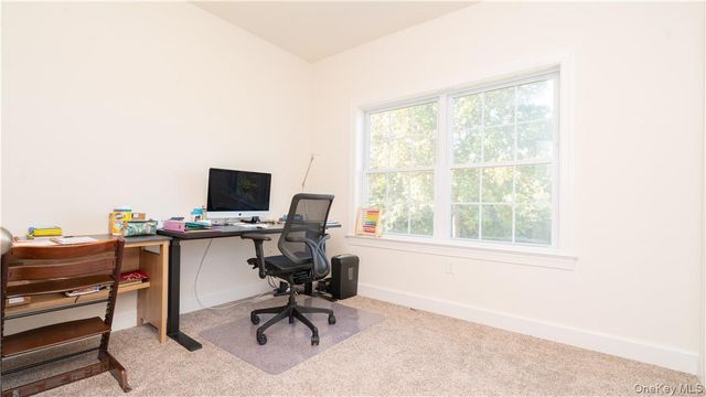 9 Jake Henry Drive, Marlboro, NY 12542