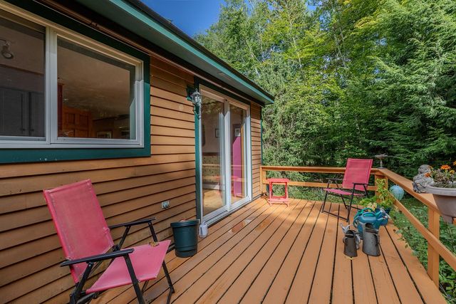 90 Lawrence Lane, Sunderland, VT 05250
