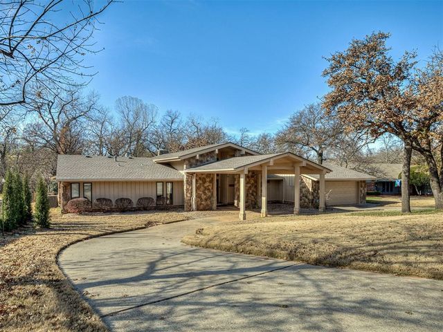 1909 N Mistletoe Lane, Edmond, OK 73034