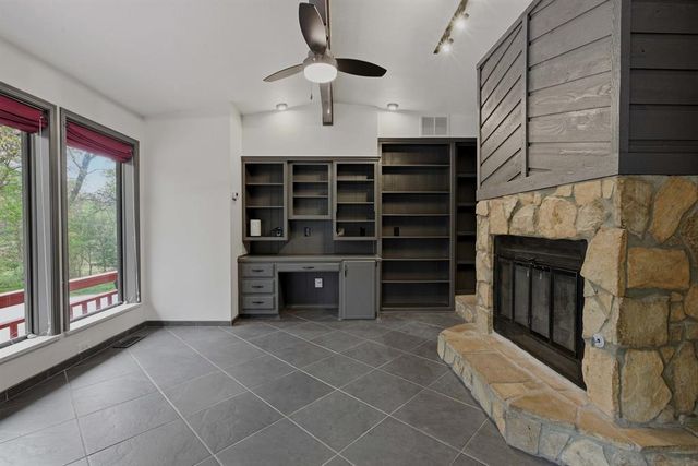 1909 N Mistletoe Lane, Edmond, OK 73034