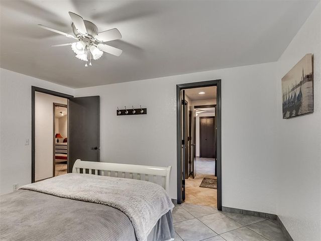 1909 N Mistletoe Lane, Edmond, OK 73034