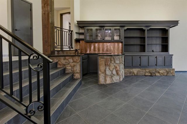 1909 N Mistletoe Lane, Edmond, OK 73034